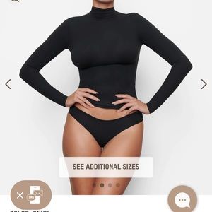 SKIMS Fits Everybody Turtleneck Top